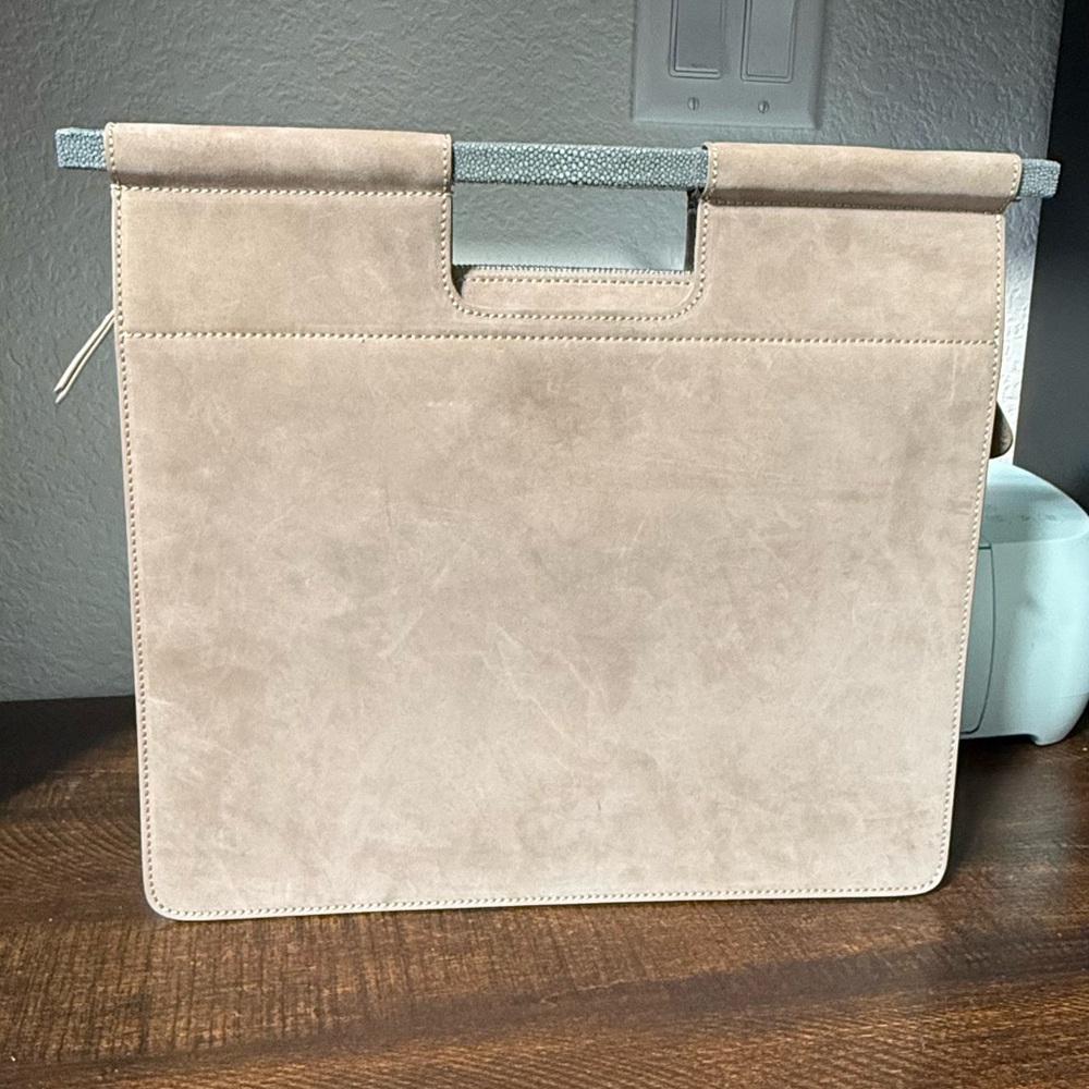Vivo Clutch Or Crossbody Bag